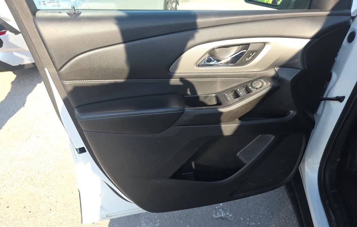 2023 CHEVROLET TRAVERSE LT Cloth 6