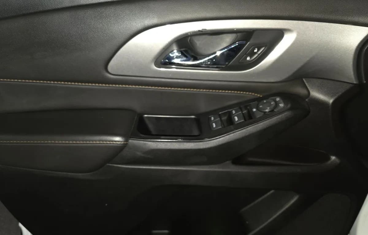 2020 CHEVROLET TRAVERSE LT 6