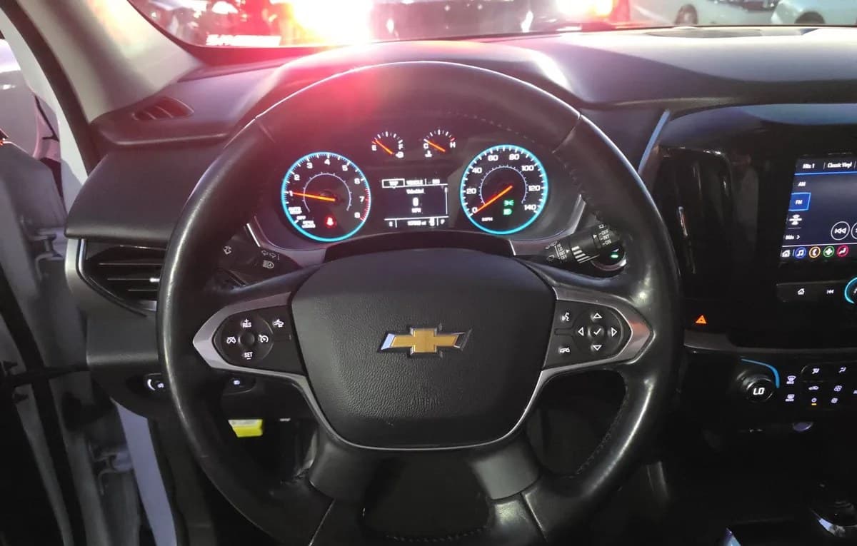 2020 CHEVROLET TRAVERSE LT 7
