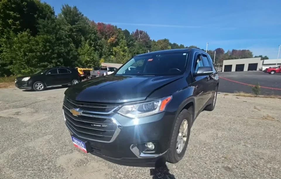 2020 CHEVROLET TRAVERSE LT 2