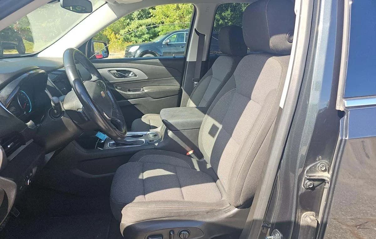 2020 CHEVROLET TRAVERSE LT 4