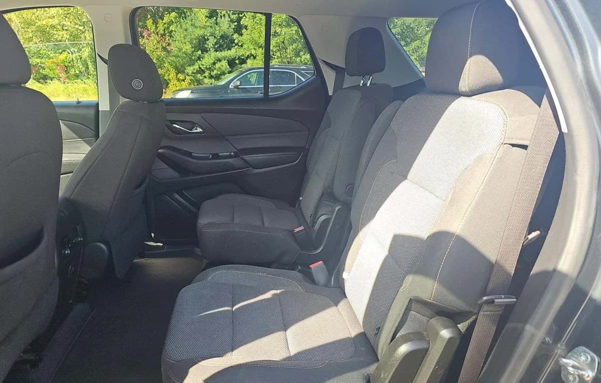2020 CHEVROLET TRAVERSE LT 7