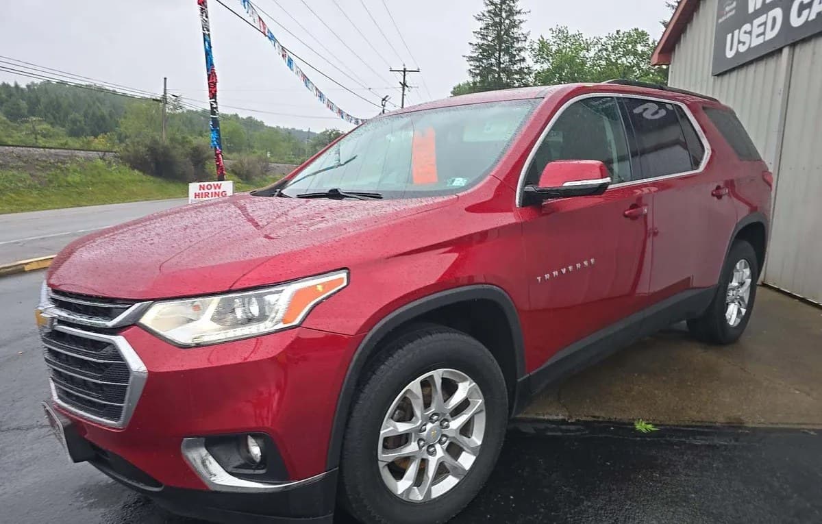 2019 CHEVROLET TRAVERSE LT 2