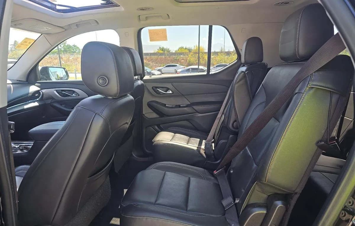 2021 CHEVROLET TRAVERSE RS 7