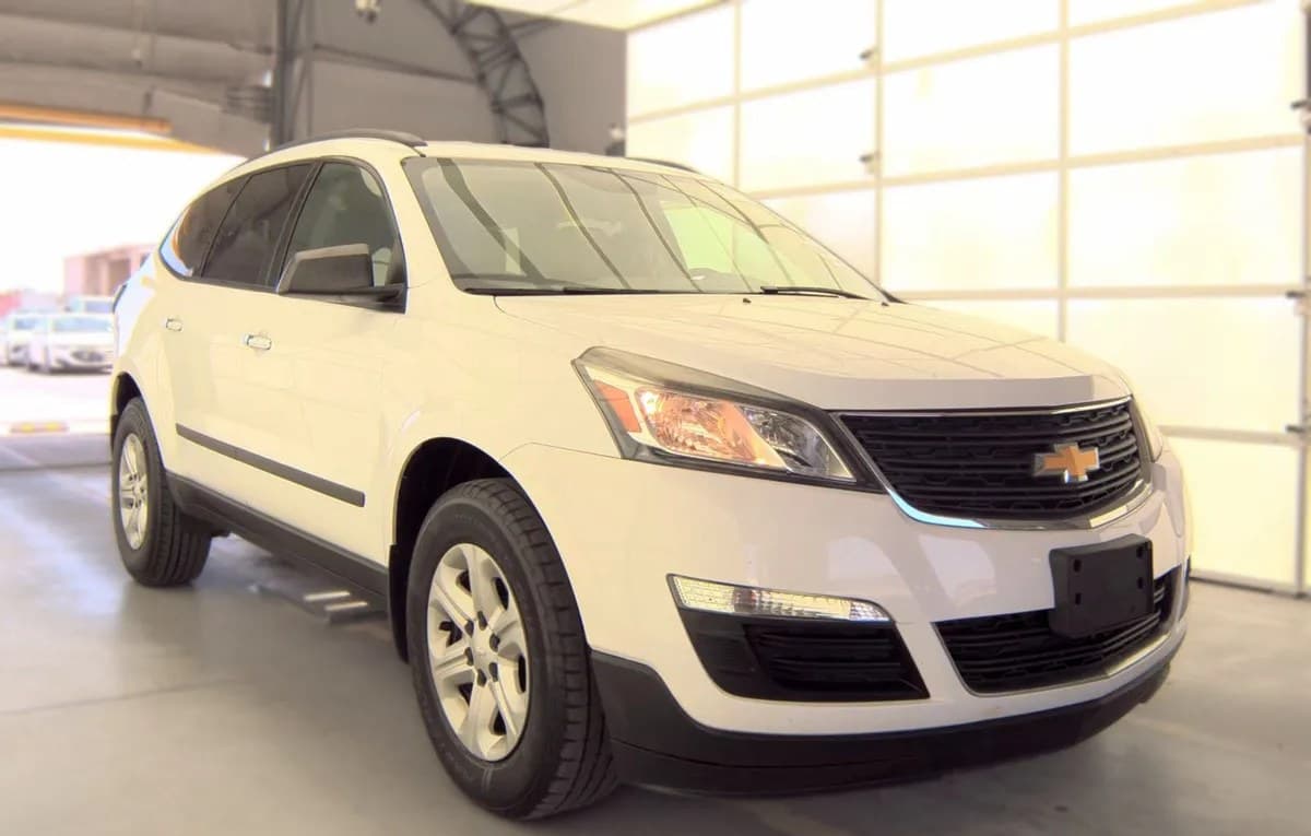 2017 CHEVROLET TRAVERSE LS 1LS 4