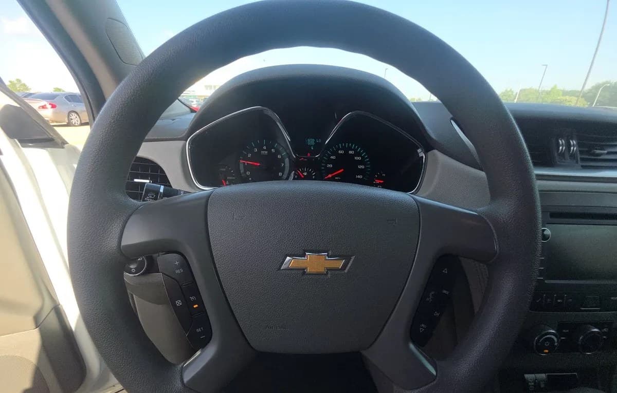 2017 CHEVROLET TRAVERSE LS 1LS 7