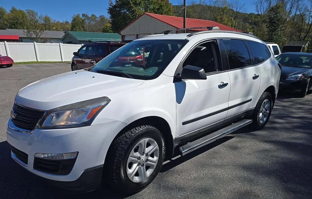 2017 CHEVROLET TRAVERSE LS 1LS 1