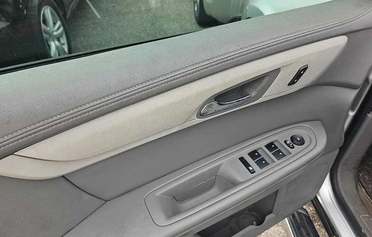 2017 CHEVROLET TRAVERSE LS 5