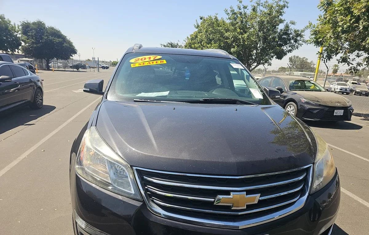 2017 CHEVROLET TRAVERSE LT 3