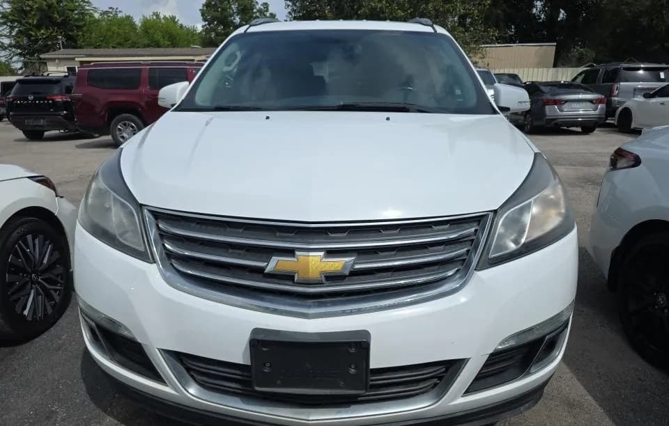 2017 CHEVROLET TRAVERSE LT 3