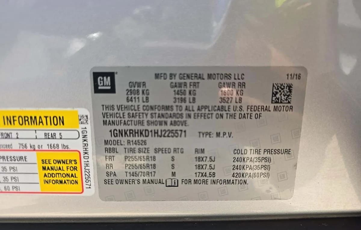2017 CHEVROLET TRAVERSE LT 3