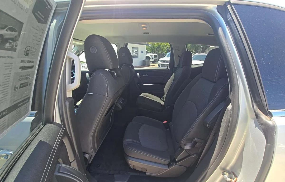 2017 CHEVROLET TRAVERSE LT 7