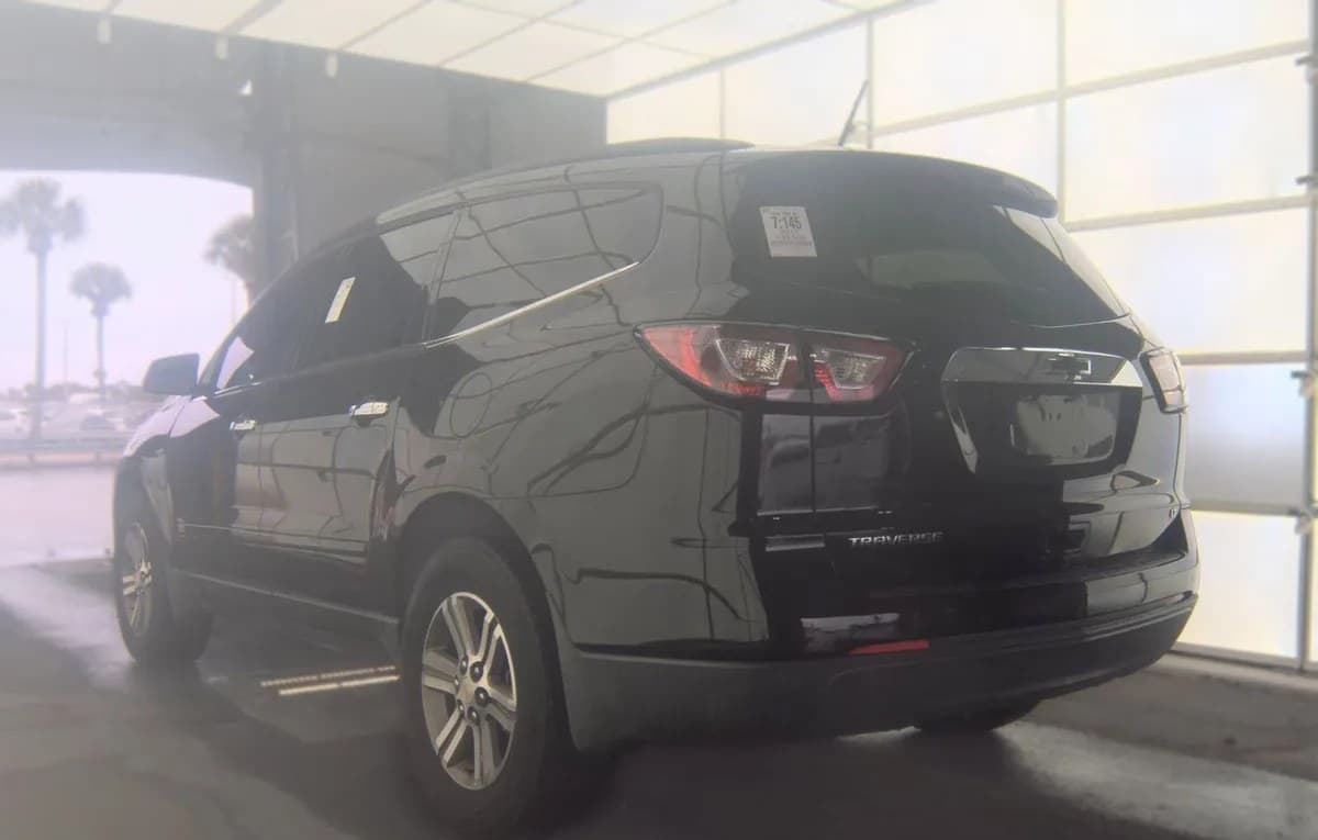 2017 CHEVROLET TRAVERSE LT 2LT 5