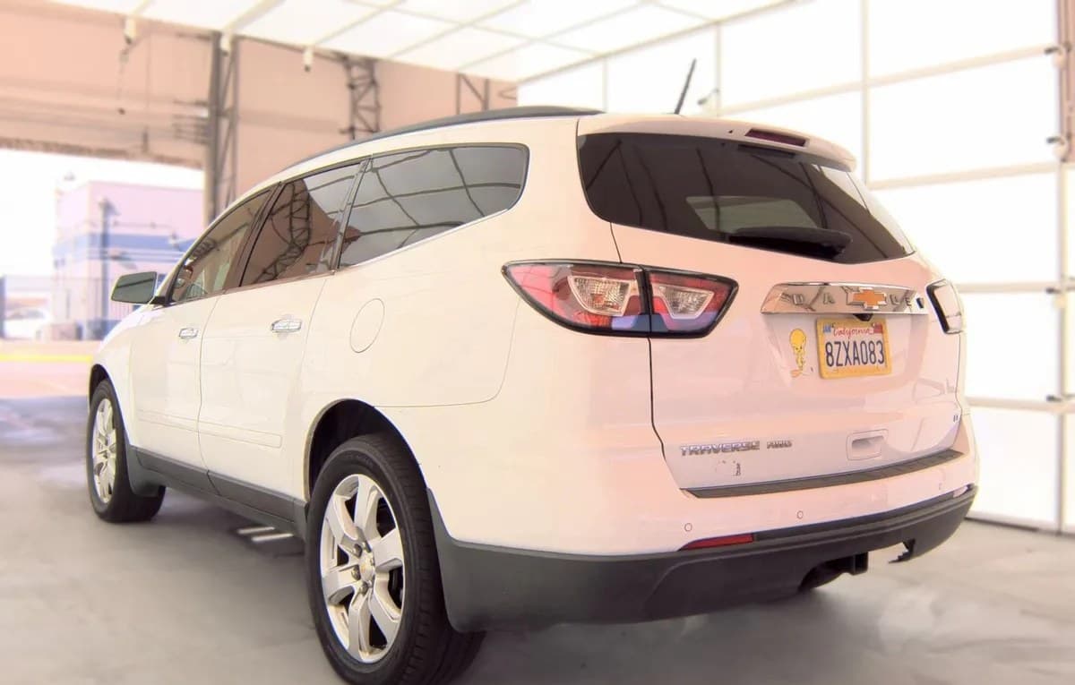 2017 CHEVROLET TRAVERSE LT 4