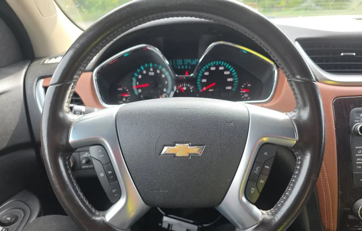 2017 CHEVROLET TRAVERSE LT 6