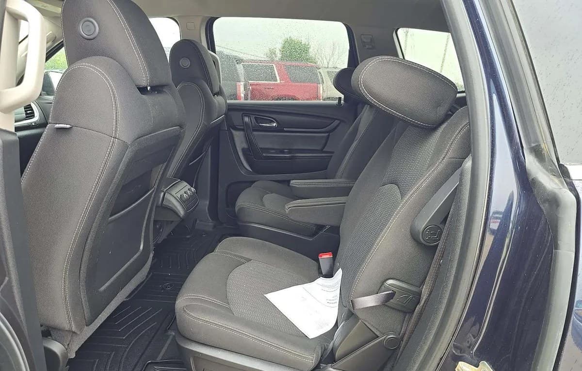 2017 CHEVROLET TRAVERSE LT 6