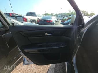 2017 CHEVROLET TRAVERSE LT 10