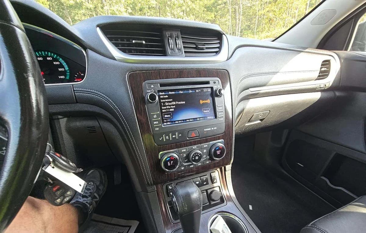 2017 CHEVROLET TRAVERSE LT 6