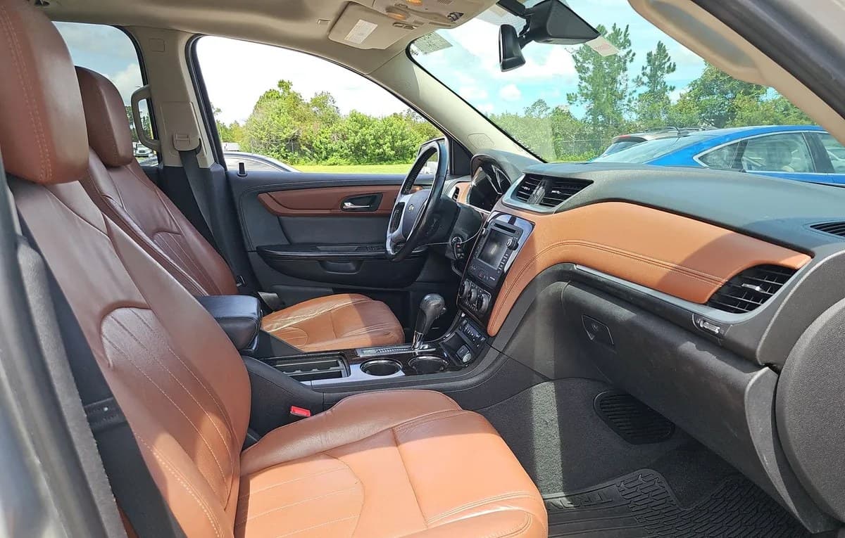 2017 CHEVROLET TRAVERSE Premier 4