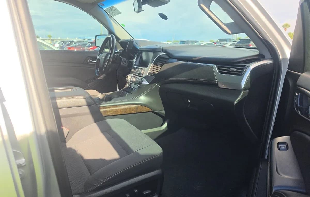 2020 CHEVROLET TAHOE LS 5