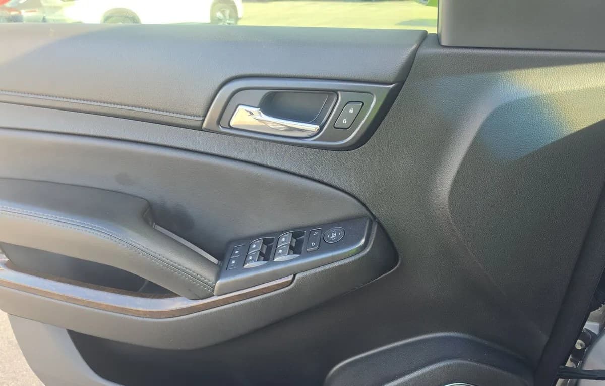 2020 CHEVROLET TAHOE LS 6