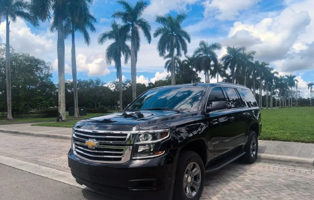 2019 CHEVROLET TAHOE LS 4