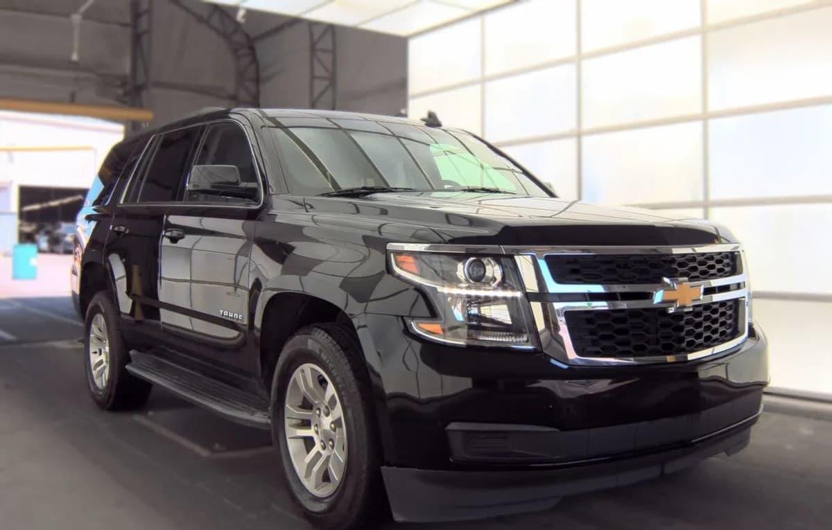 2019 CHEVROLET TAHOE LT 4