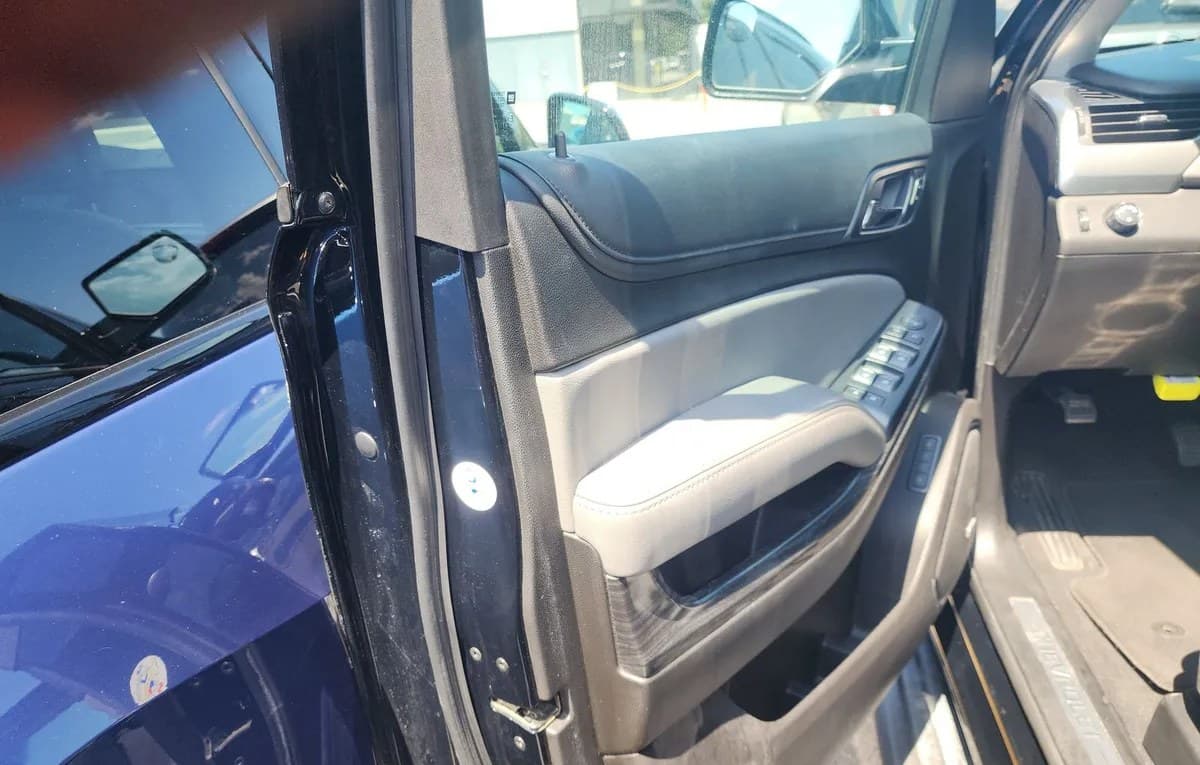 2019 CHEVROLET TAHOE LT 6