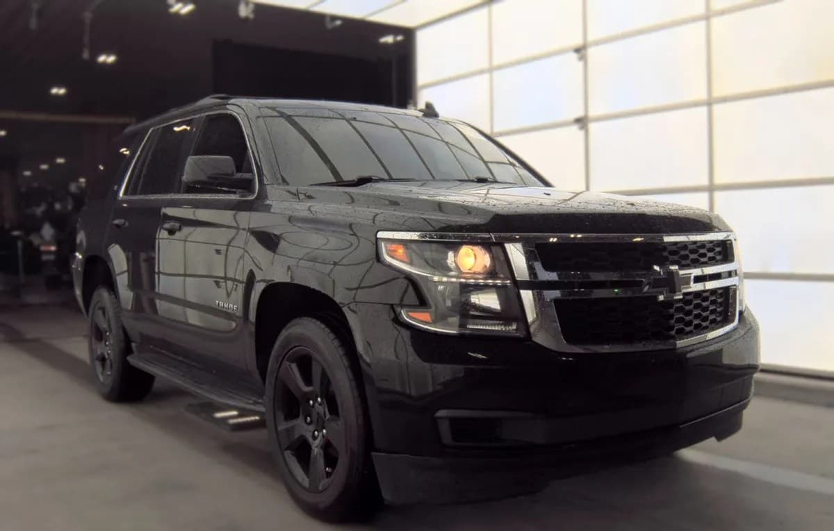 2019 CHEVROLET TAHOE LT 4