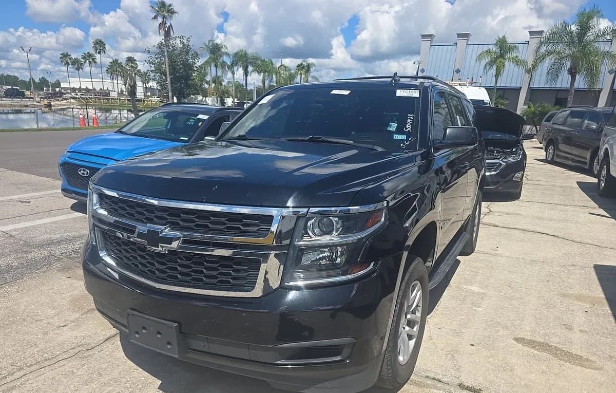 2019 CHEVROLET TAHOE LT 2