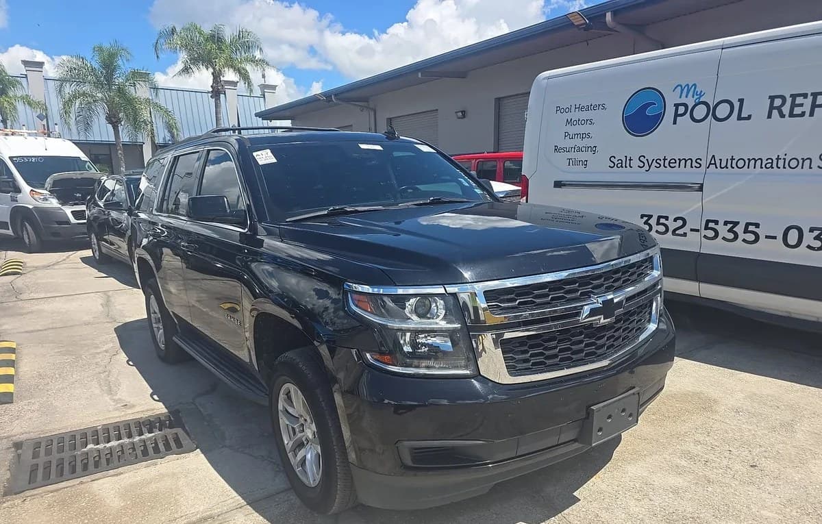 2019 CHEVROLET TAHOE LT 4
