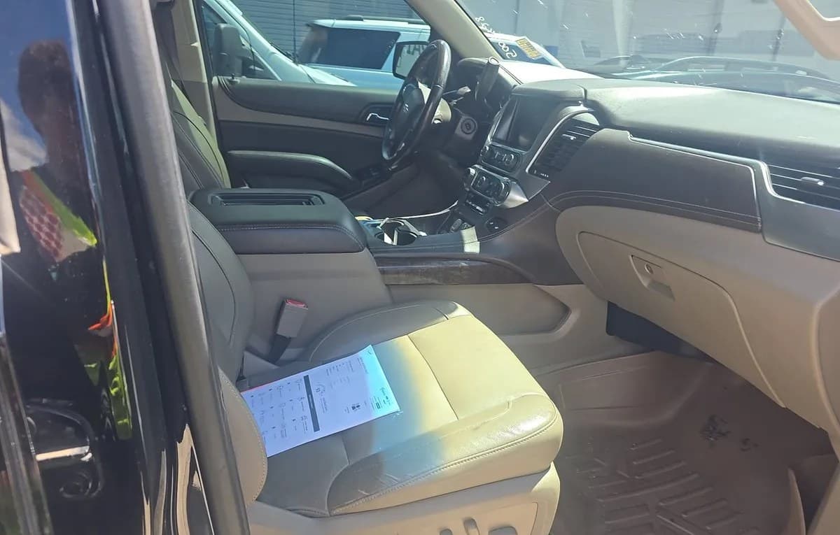 2019 CHEVROLET TAHOE LT 5