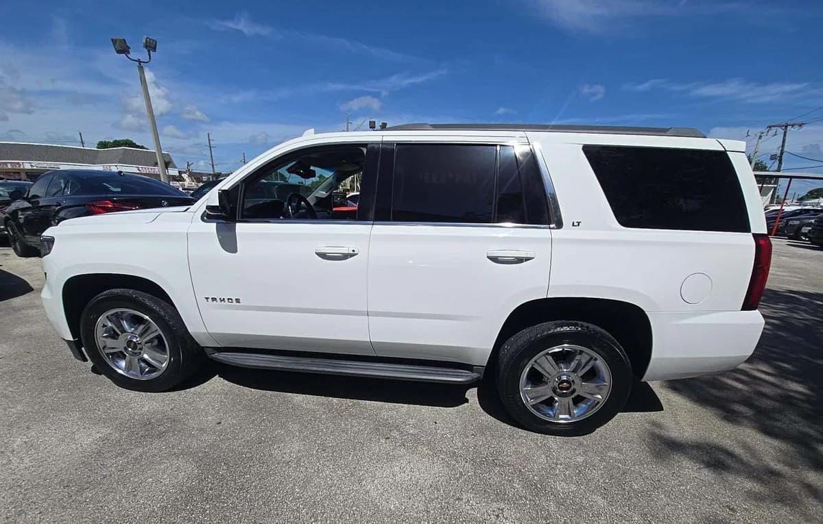 2017 CHEVROLET TAHOE LT 3