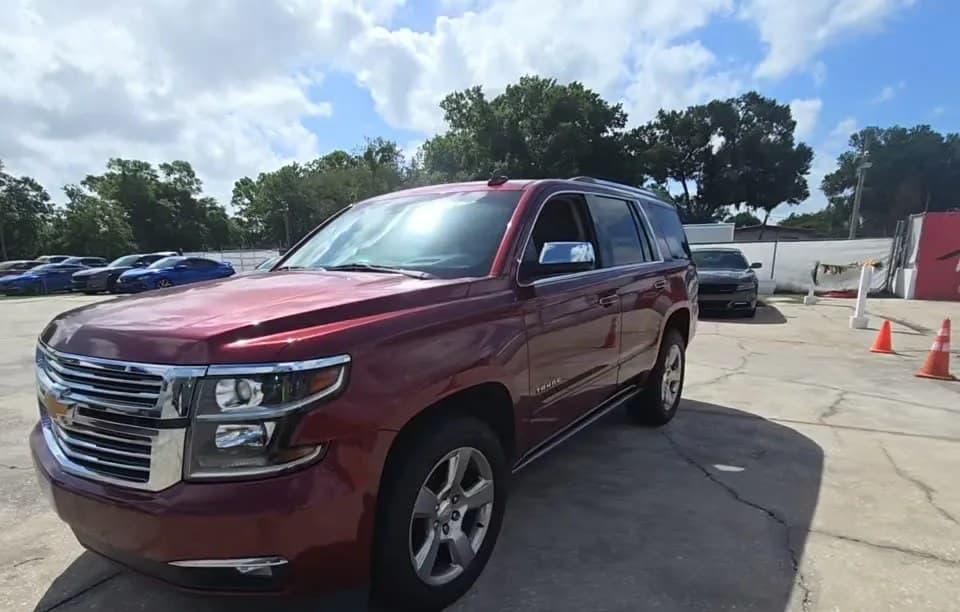 2020 CHEVROLET TAHOE Premier 2