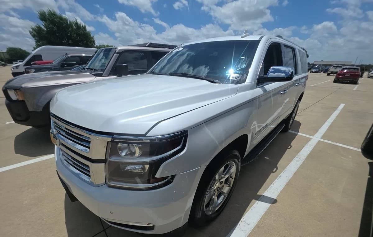 2020 CHEVROLET SUBURBAN Premier 2