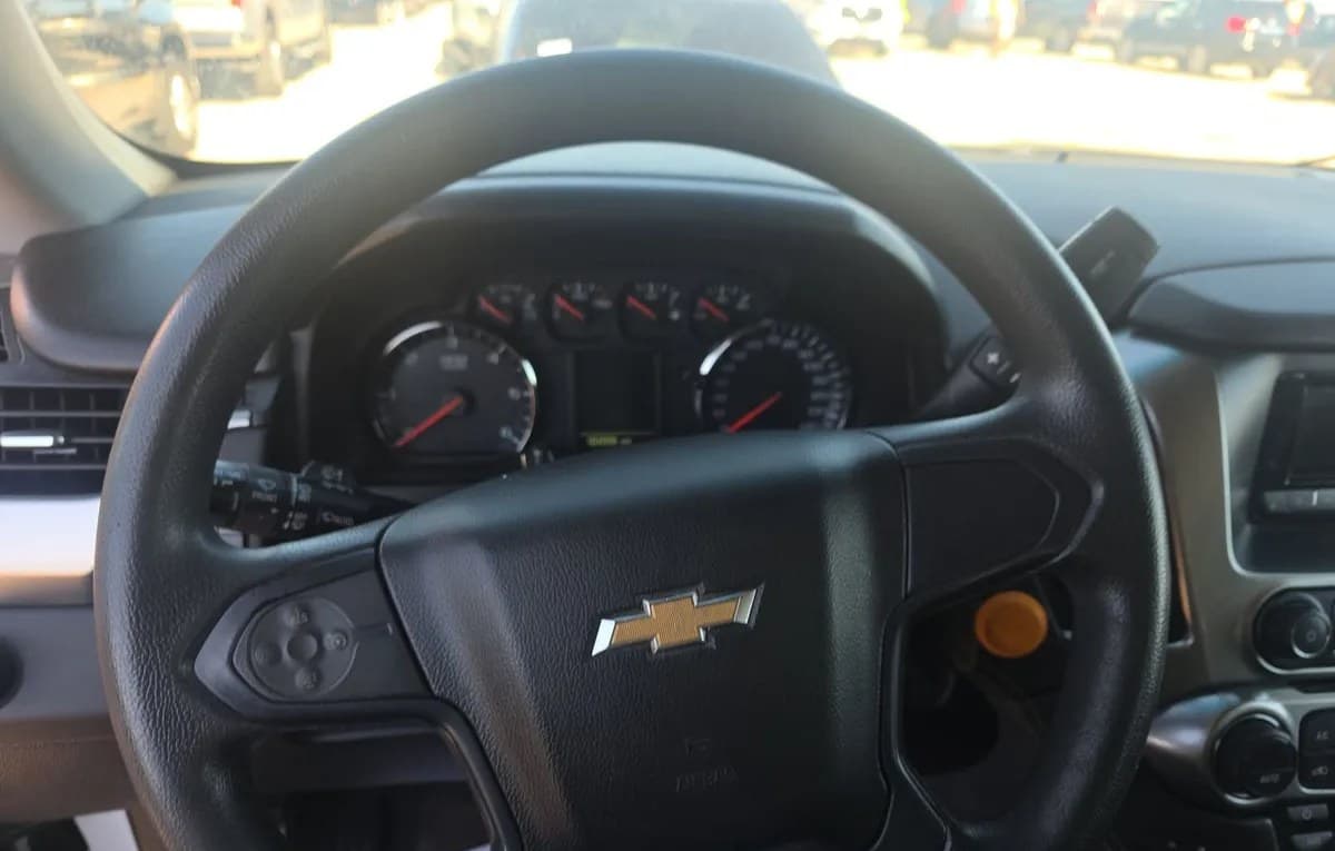 2017 CHEVROLET SUBURBAN Commercial 7
