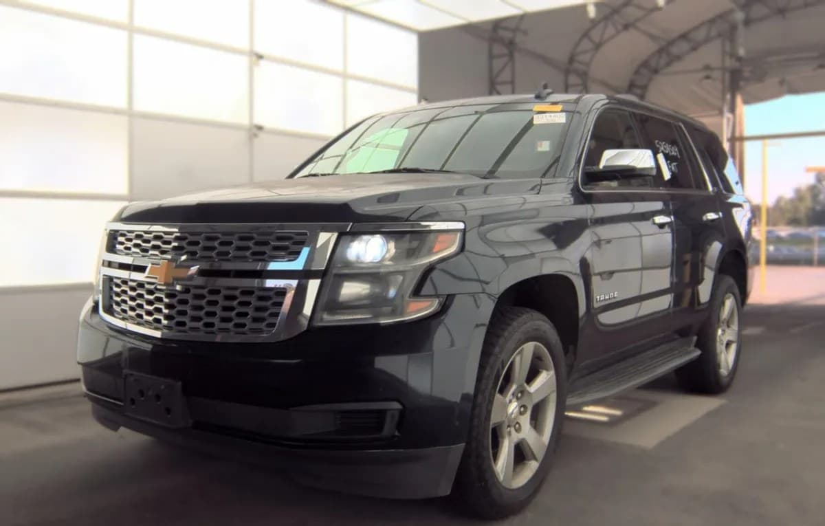 2017 CHEVROLET TAHOE LT 2