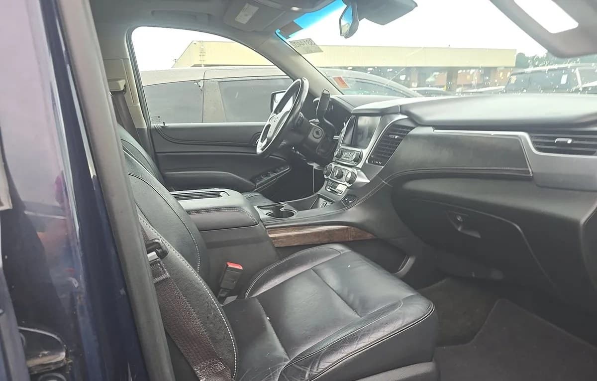 2017 CHEVROLET TAHOE LT 5