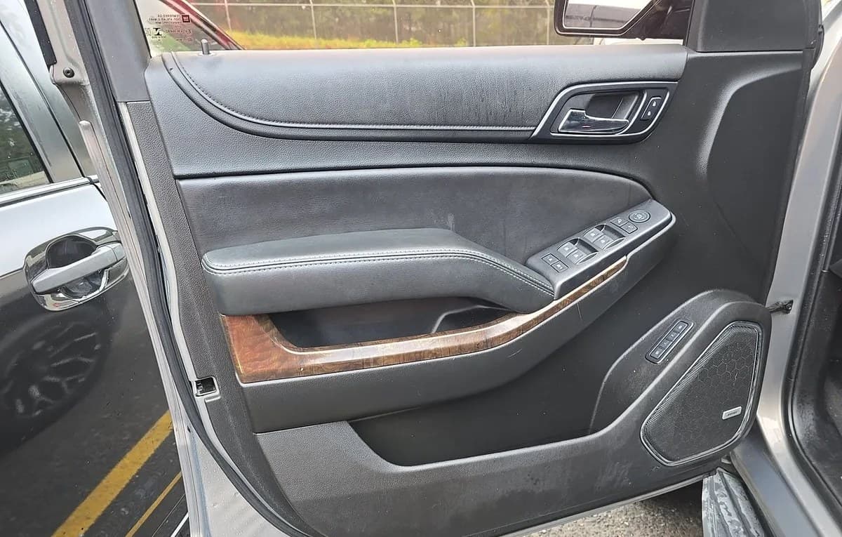 2019 CHEVROLET TAHOE LT 6
