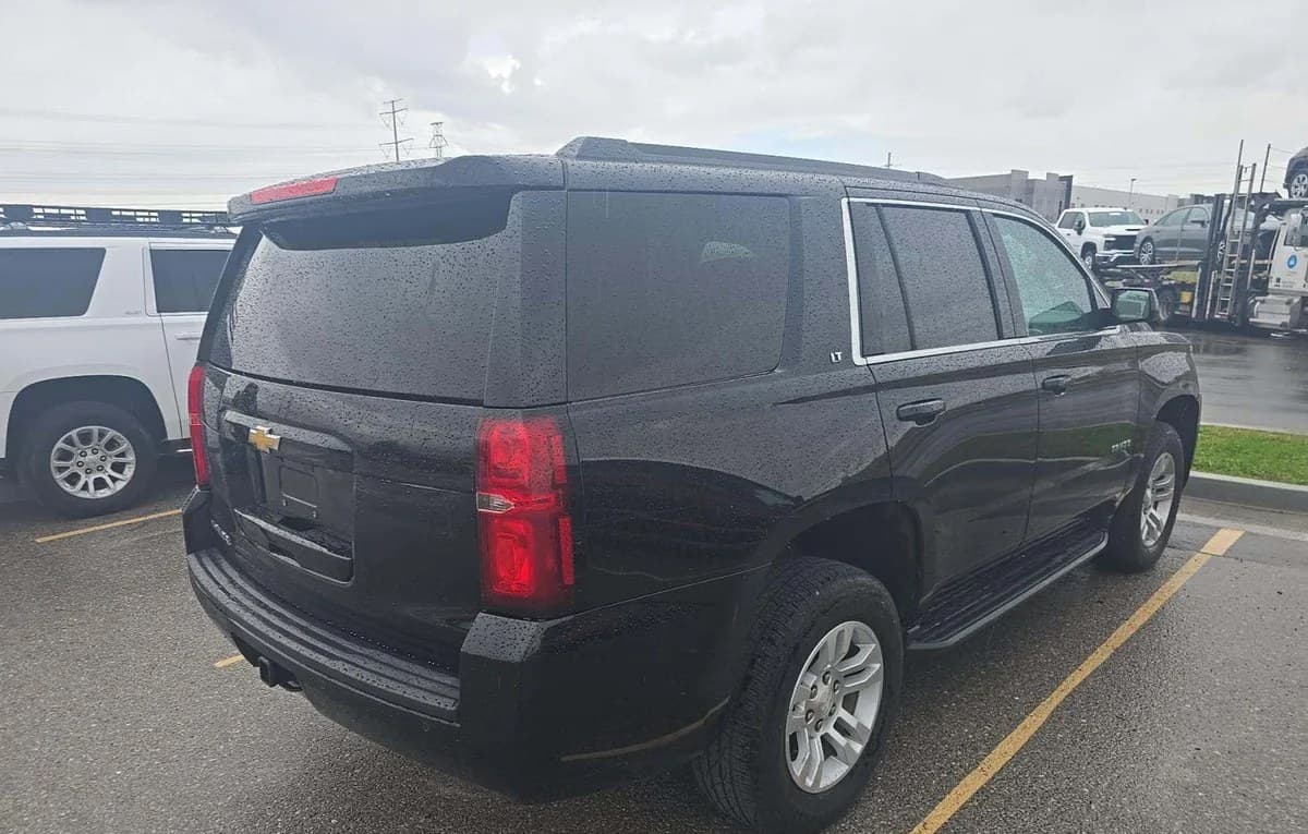2020 CHEVROLET TAHOE LT 4
