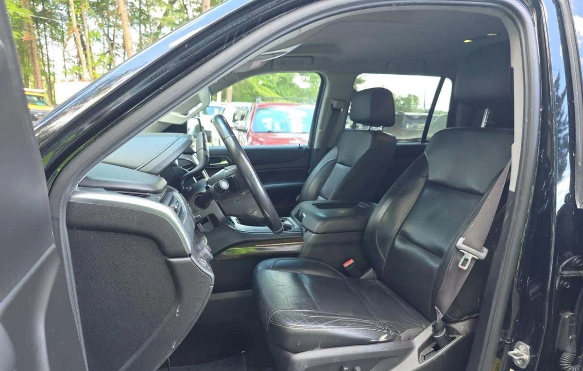 2017 CHEVROLET TAHOE LT 4
