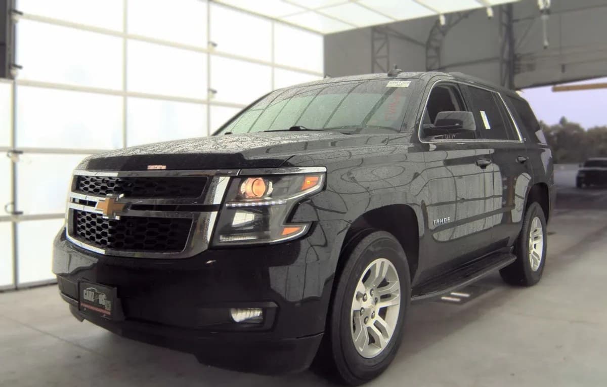 2019 CHEVROLET TAHOE LT 2
