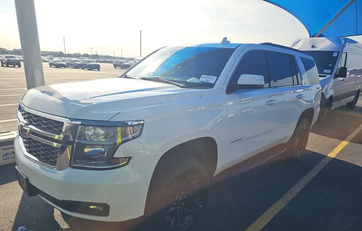 2019 CHEVROLET TAHOE LT 2