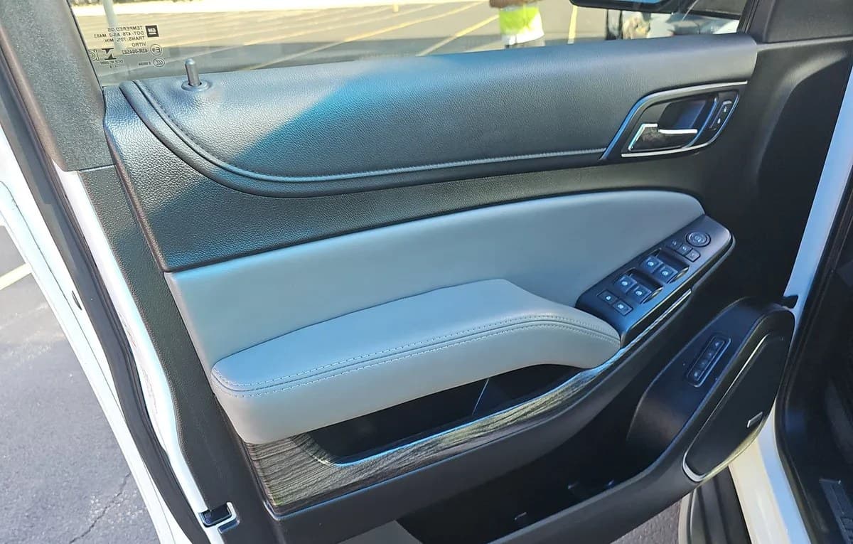 2019 CHEVROLET TAHOE LT 6