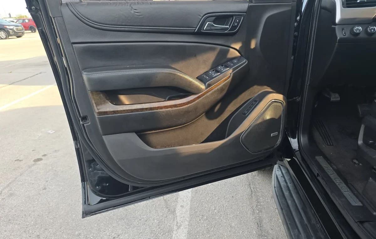 2020 CHEVROLET TAHOE LT 6