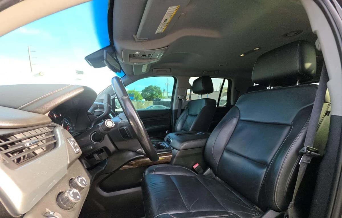 2019 CHEVROLET TAHOE LT 4