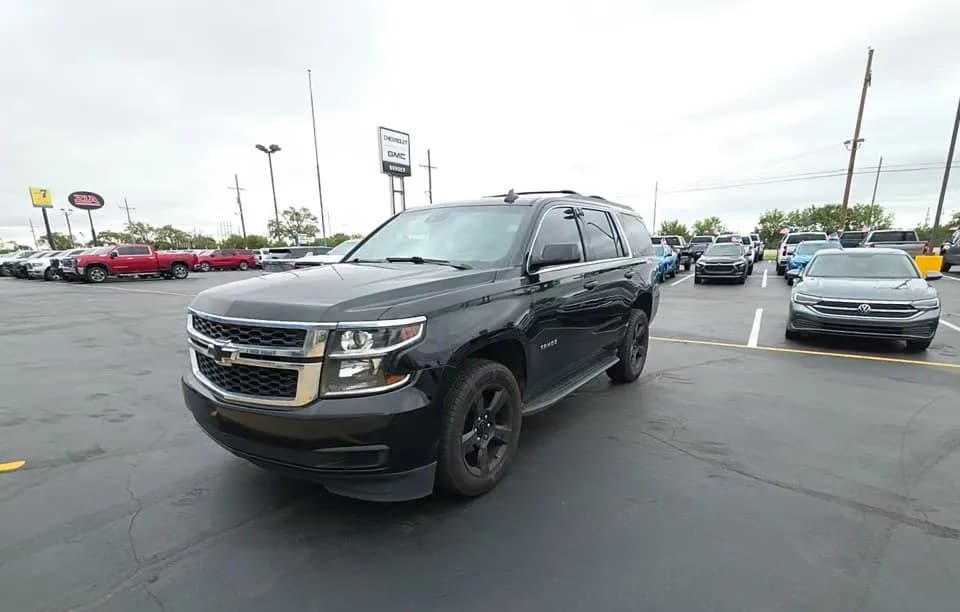 2019 CHEVROLET TAHOE LT 2