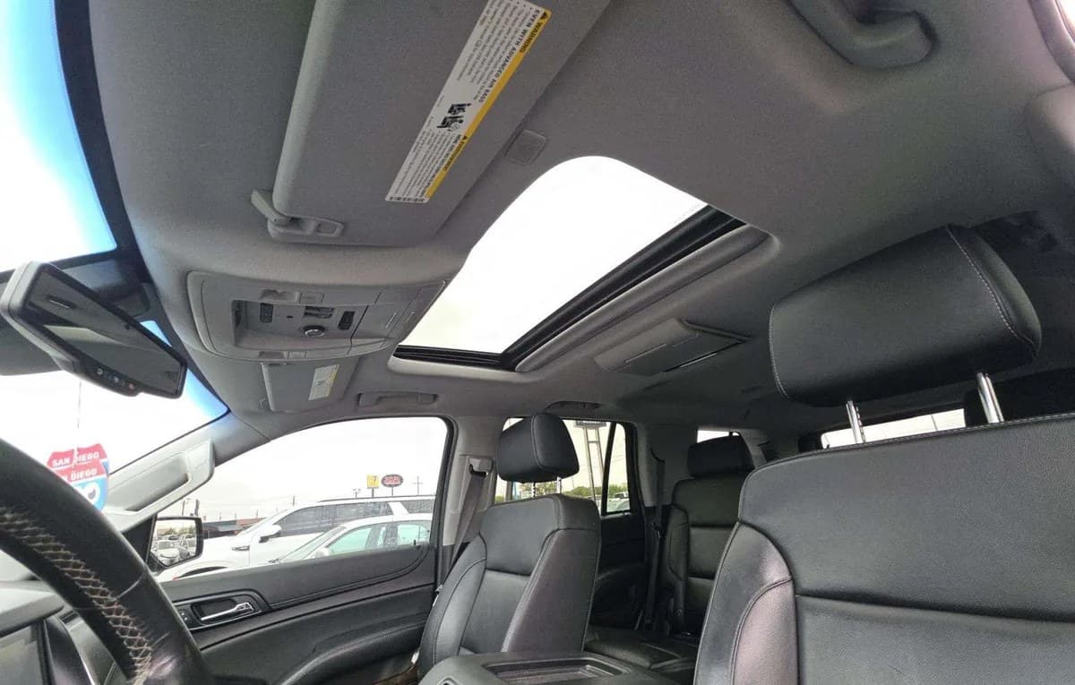 2019 CHEVROLET TAHOE LT 5