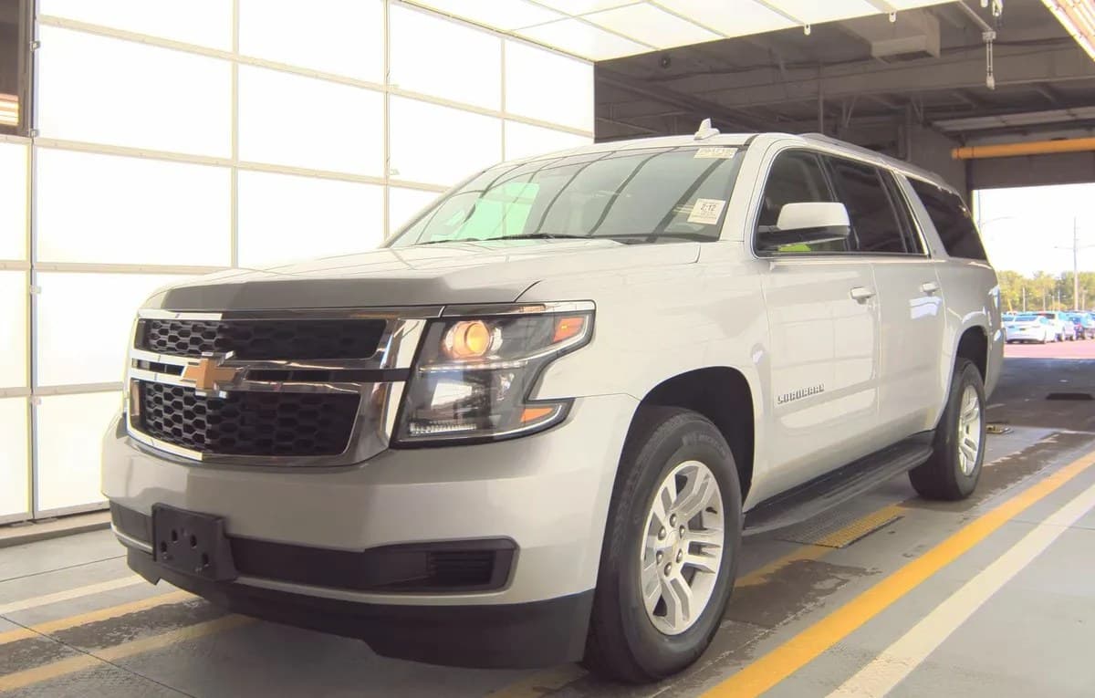 2019 CHEVROLET SUBURBAN LT 2
