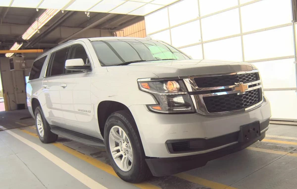 2019 CHEVROLET SUBURBAN LT 4